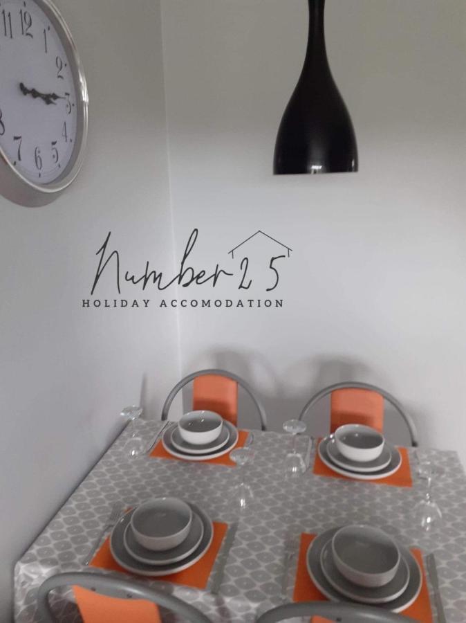 Number 25 Self Catering Apartments Ederney Ardess Exterior foto